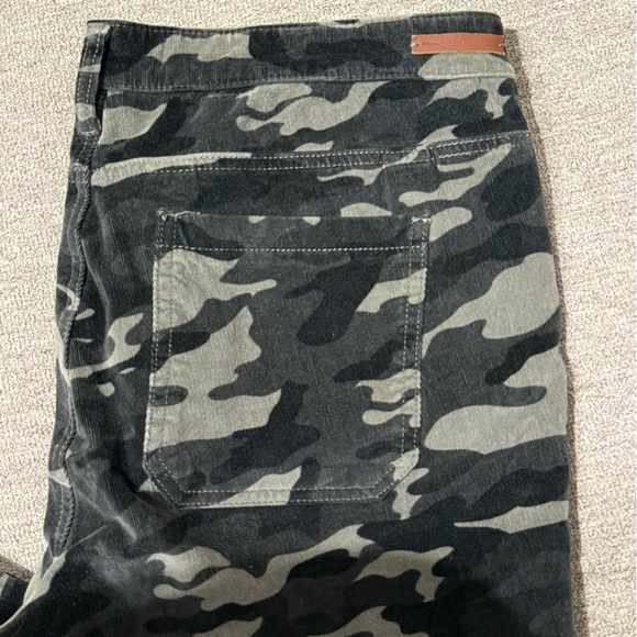Anthropologie Pilcro High Rise Camo Skinny Jeans (Size 16) - Picture 4 of 8